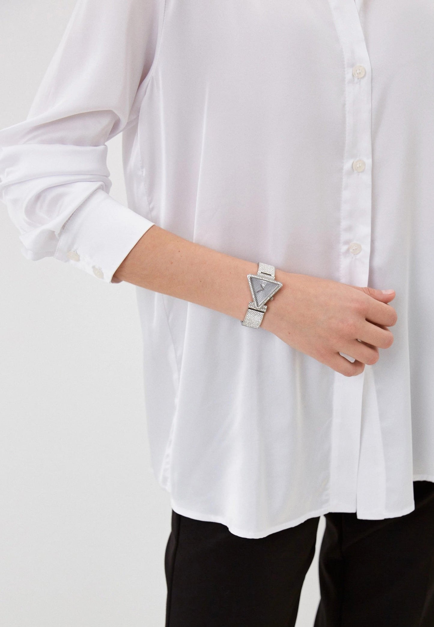 ساعة جيس للنساء GW0644L1