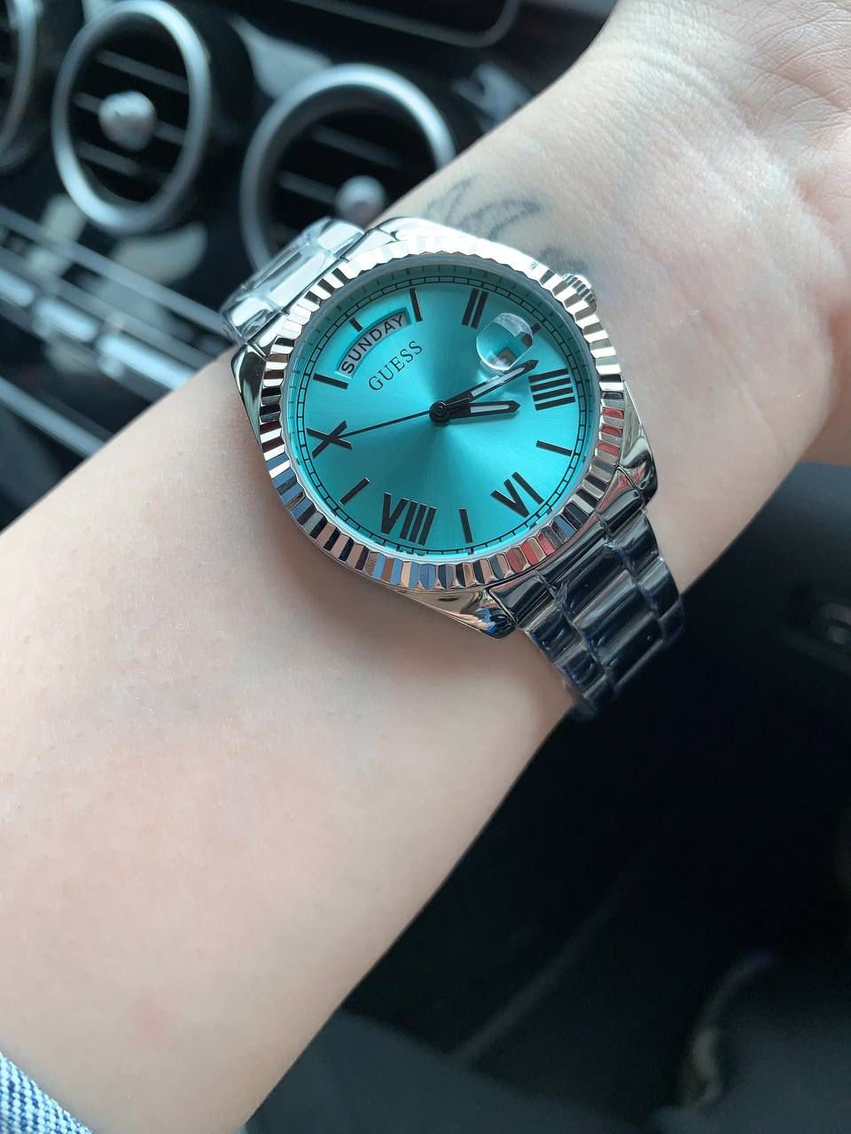 ساعة جيس للنساء GW0308L4