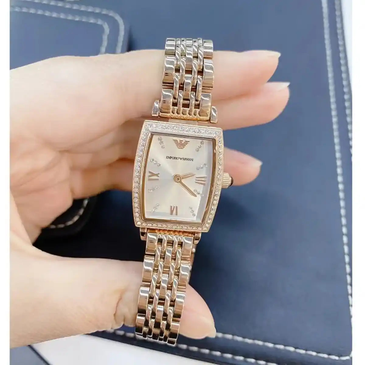 ساعة امبوريو ارماني للنساء AR11406