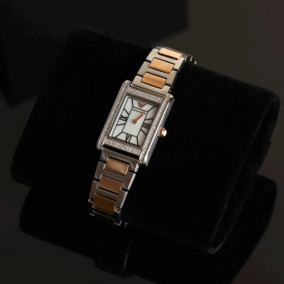 ساعة امبوريو ارماني للنساء AR11626