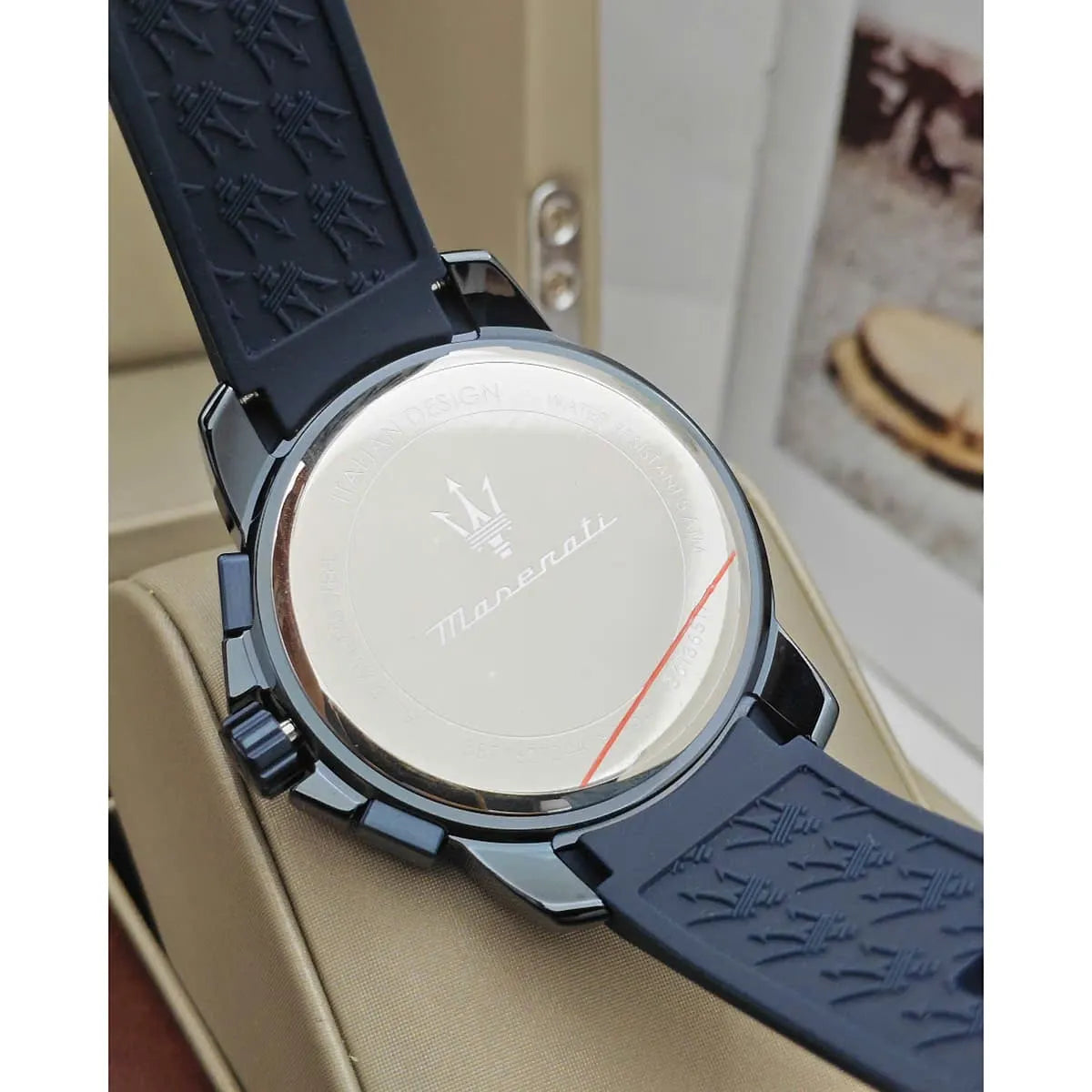 ساعة مازيراتي جلد للرجال R8871621044