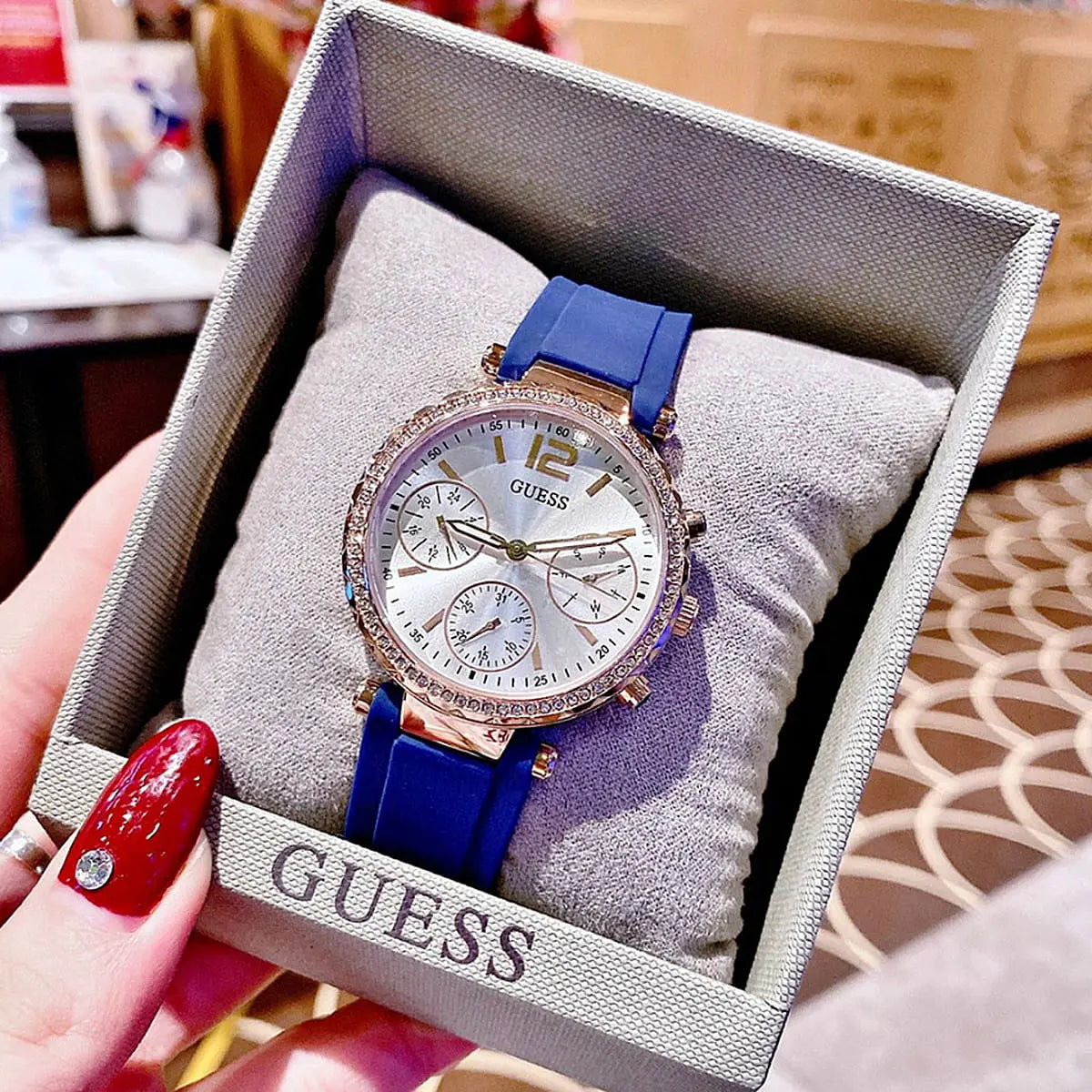 ساعة جيس للنساء GW0113L3