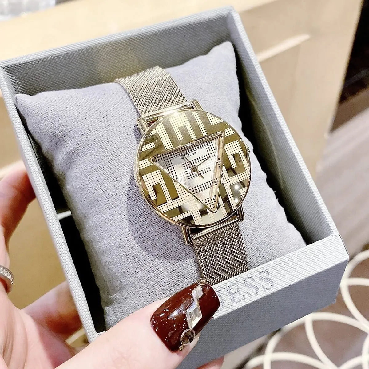 ساعة جيس للنساء GW0527L2