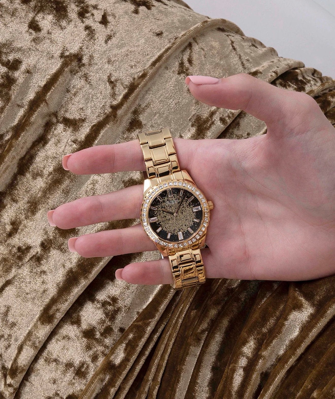 ساعة جيس للنساء GW0405L2