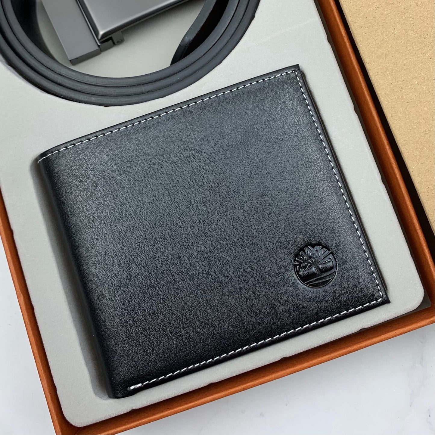 طقم محفظة وحزام تمبرلاند رجالي