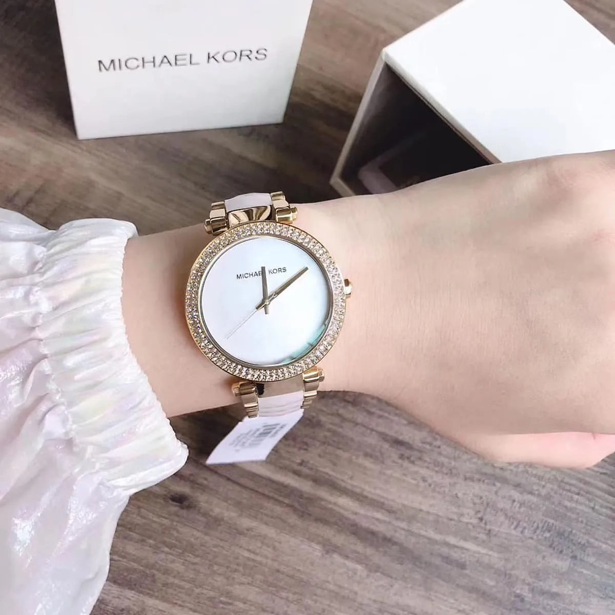 ساعة مايكل كورس للنساء MK6400