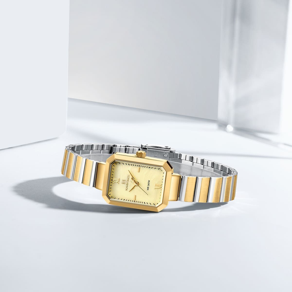 ساعة نافي فورس للنساء NF5050-G-G-G