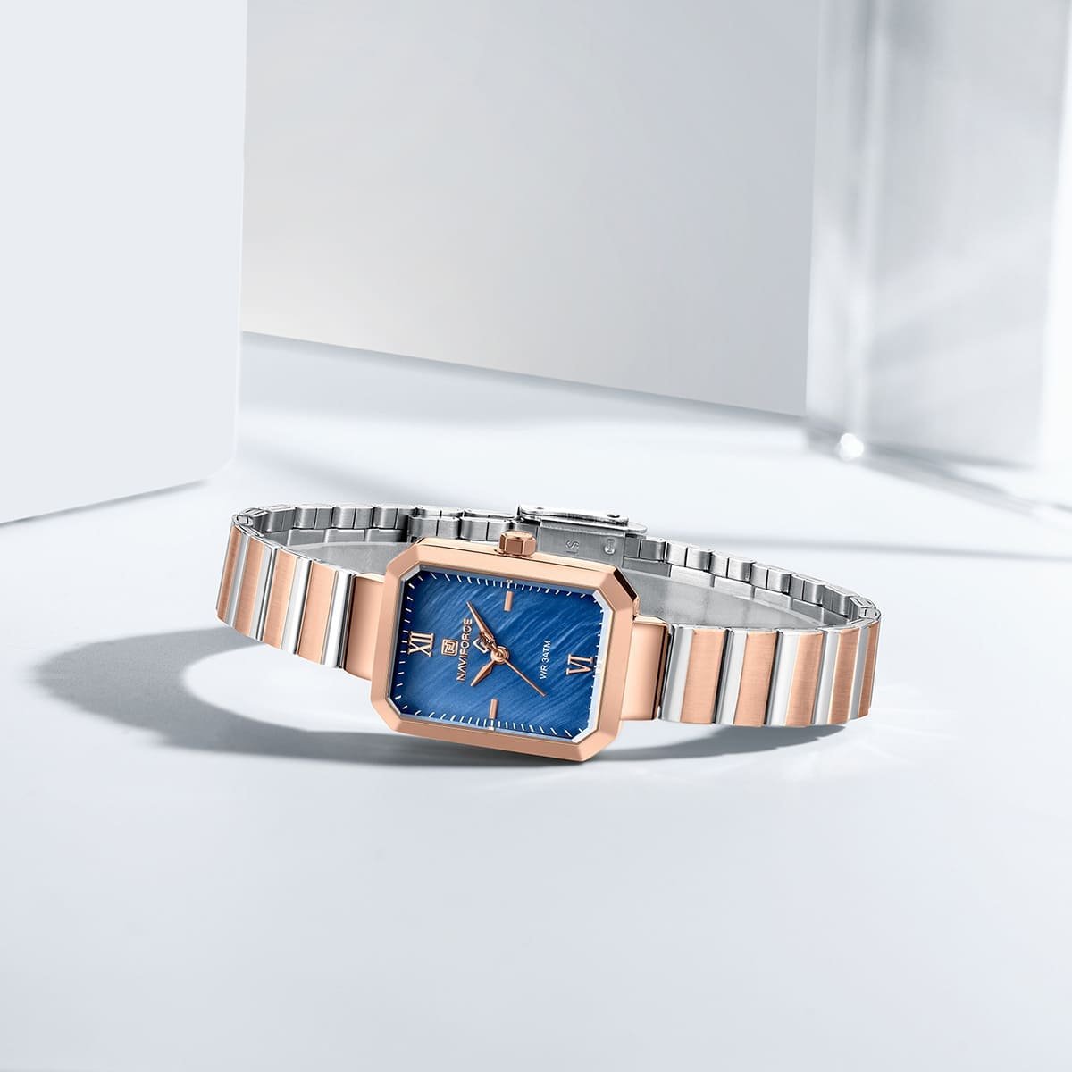ساعة نافي فورس للنساء NF5050-RG-BE-RG