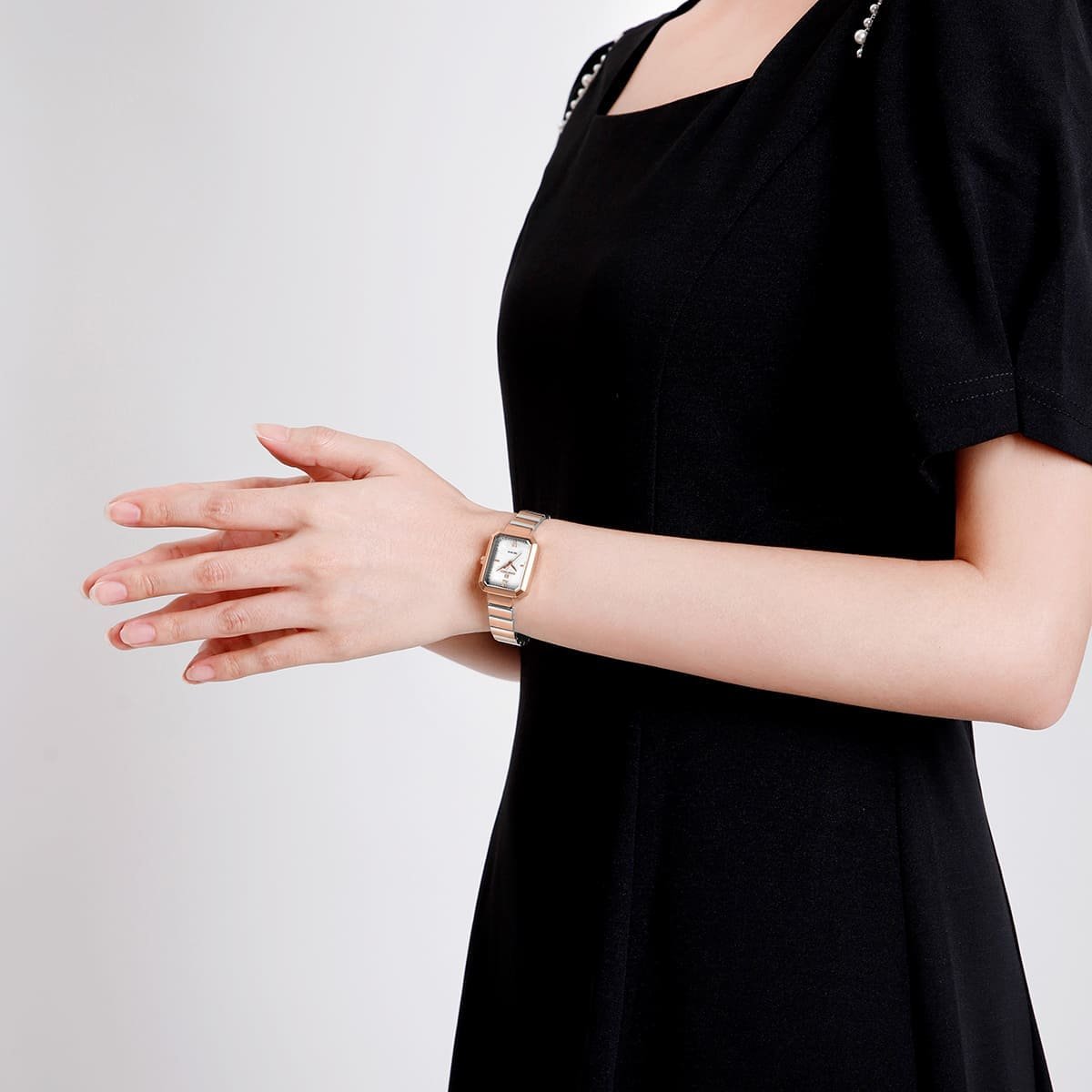 ساعة نافي فورس للنساء NF5050-RG-W-RG