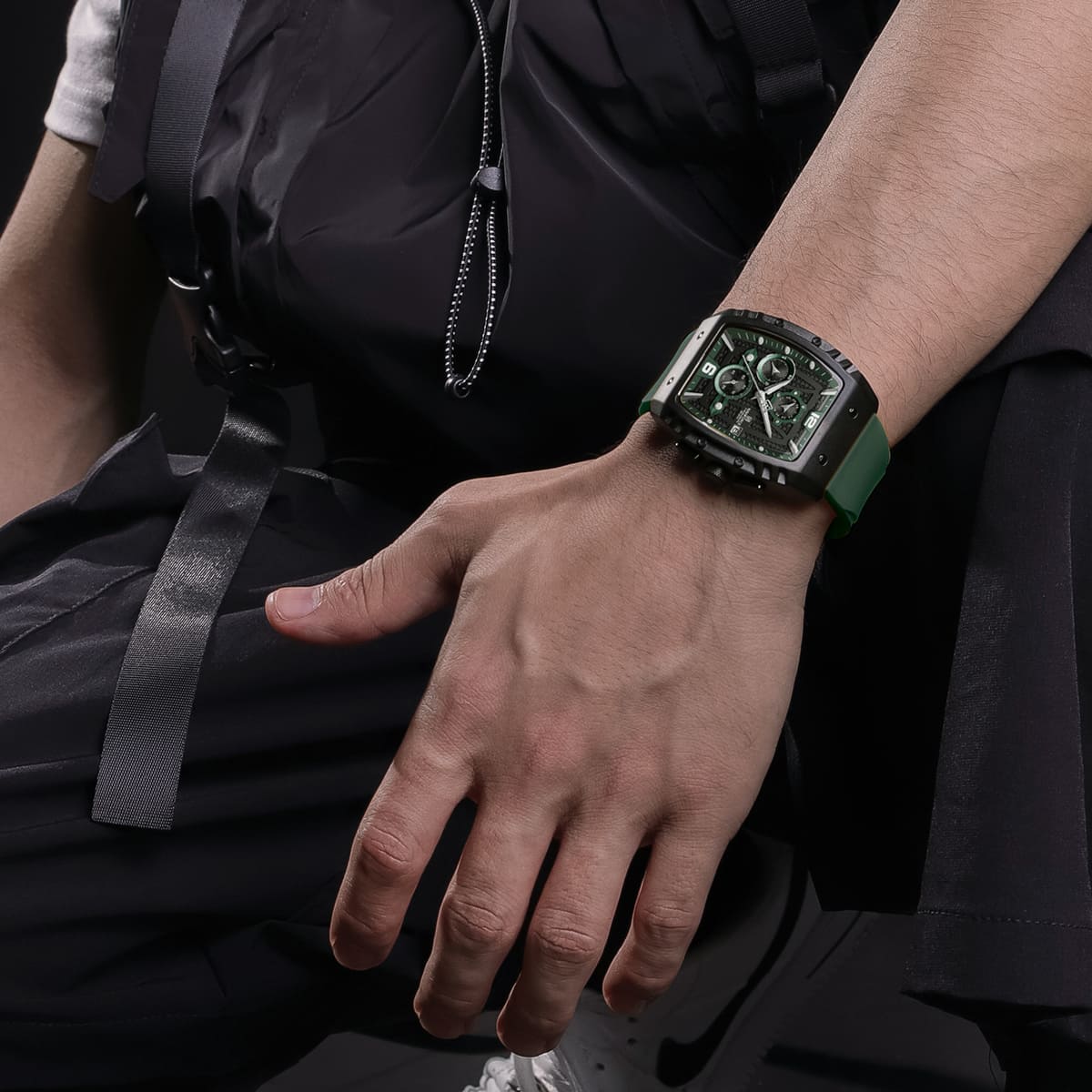 ساعة نافي فورس للرجال NF8025-B-GN-GN