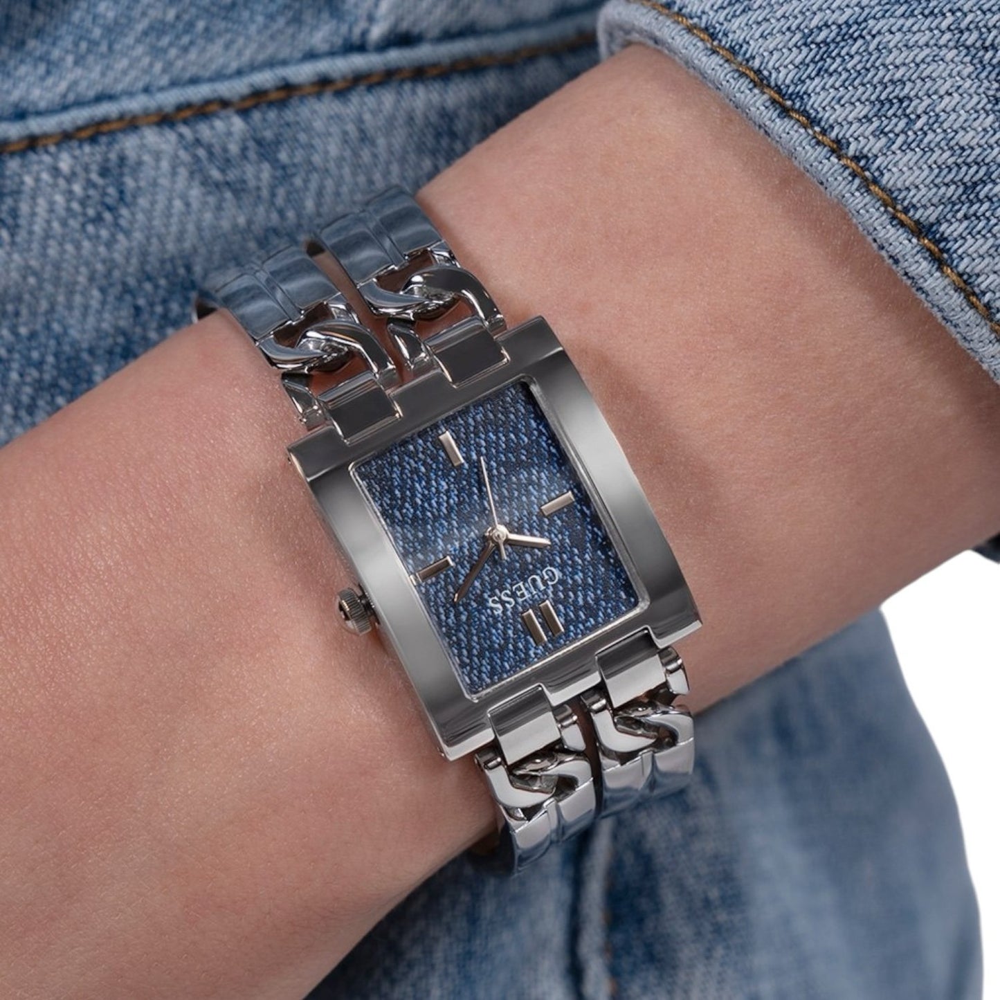 ساعة جيس للنساء GW0807L1