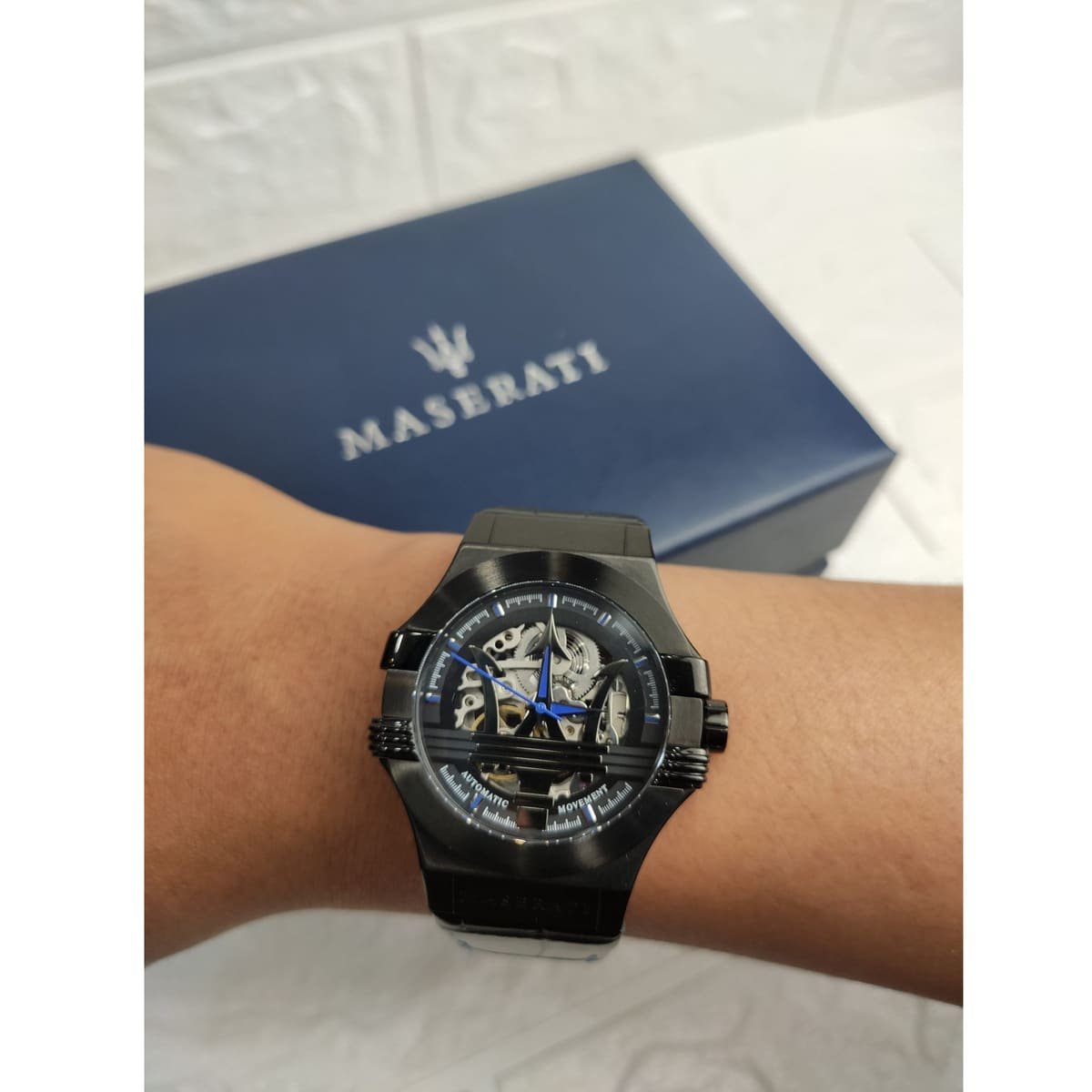 ساعة مازيراتي للرجال R8821108009