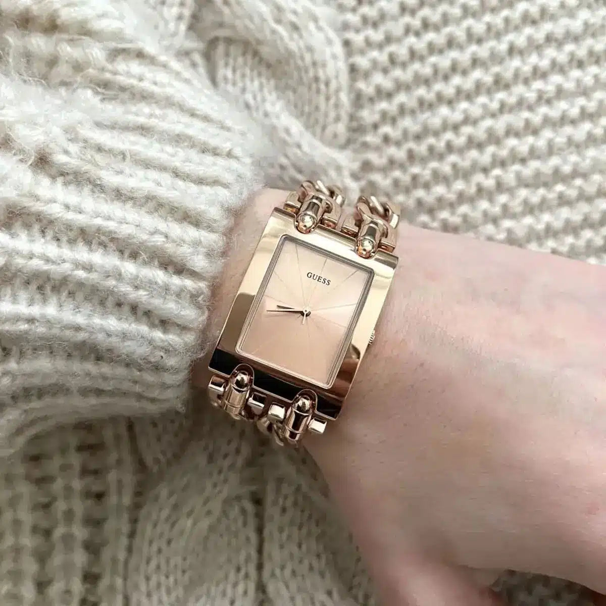 ساعة جيس للنساء W1117L3
